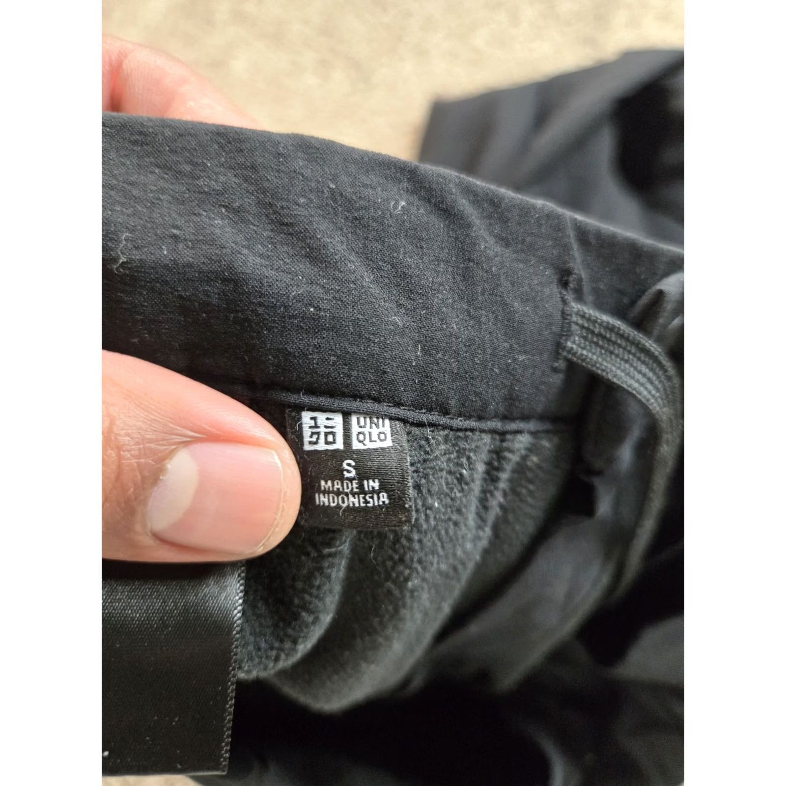 Uniqlo Uniqlo Chino Pants Womens Small Black Pull On Drawstring Fleece Lined Tapered Size 28" / US 6 / IT 42 - 4 Thumbnail