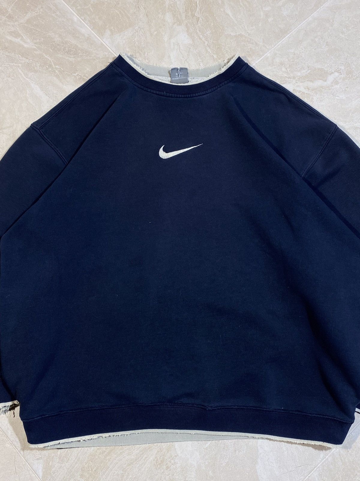 Nike Vintage 00s Nike y2k distressed swoosh oversized sweatshirt Size US XXL / EU 58 / 5 - 2 Thumbnail
