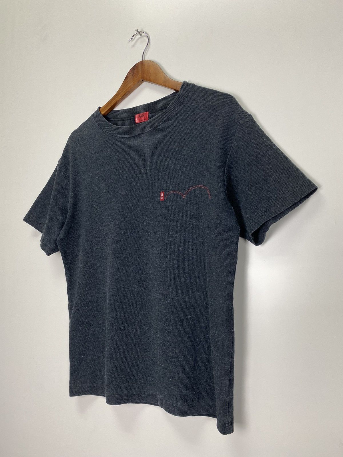 Levi's × Vintage Vintage 90s Levi’s t-shirt Size US M / EU 48-50 / 2 - 4 Thumbnail