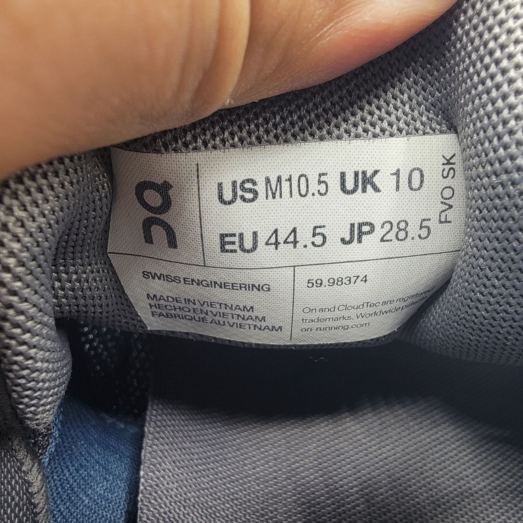 On On Cloud 5 Mens 10.5 Blue Stellar Eclipse Athletic Shoes Run Size US 10.5 / EU 43-44 - 6 Thumbnail