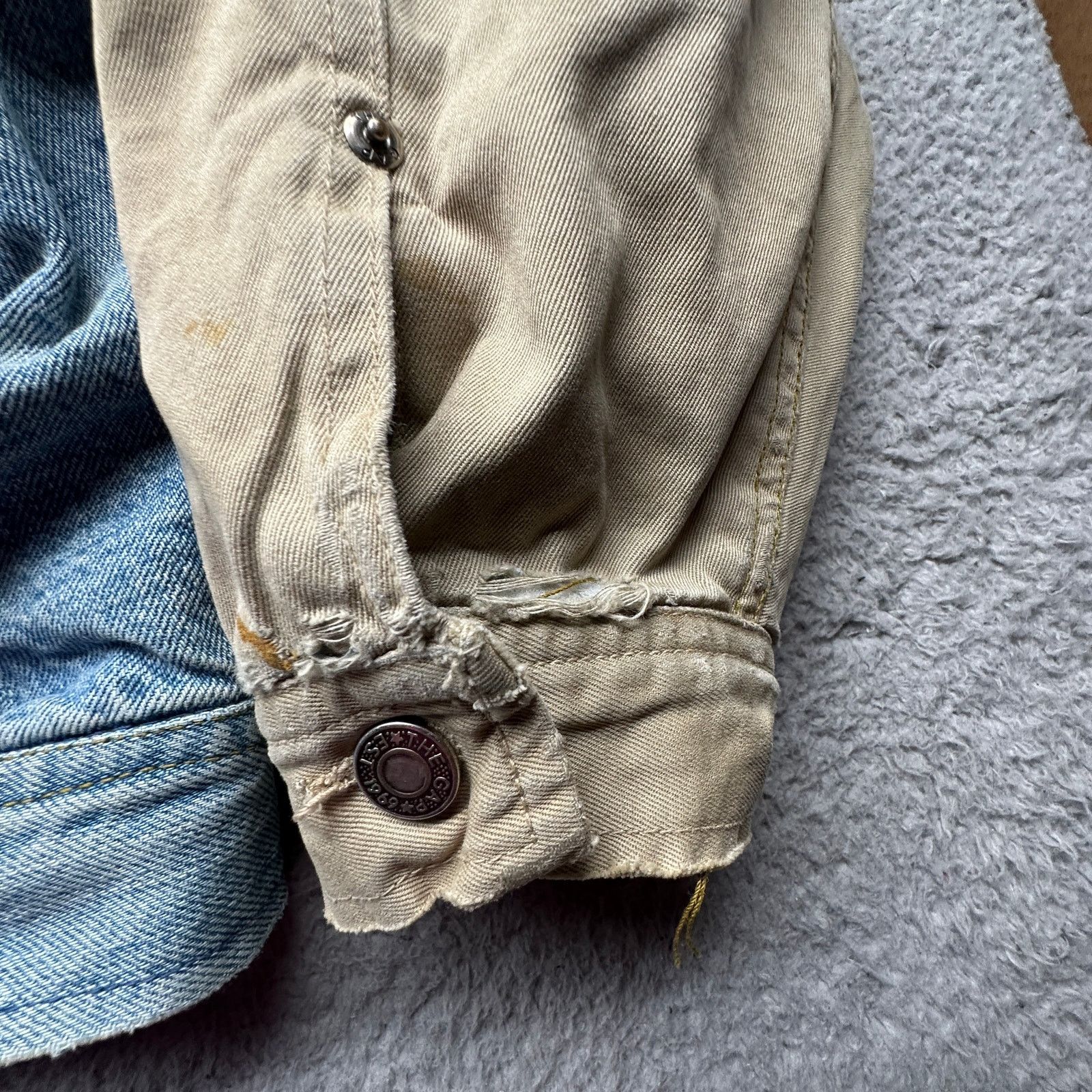 Gap VTG GAP Denim Twill Bomber Jean Jacket XL Lined Distressed Size US XL / EU 56 / 4 - 11 Thumbnail