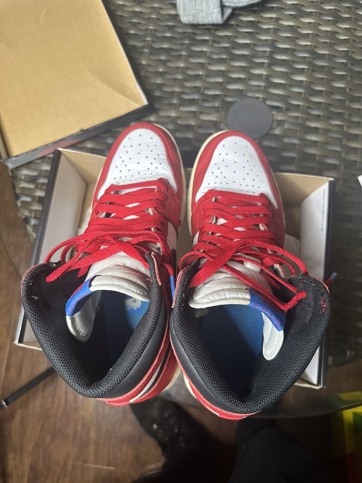 Jordan Brand × Nike Jordan 1 Retro high spider-man origin story 2018 Size US 11 / EU 44 - 2 Thumbnail