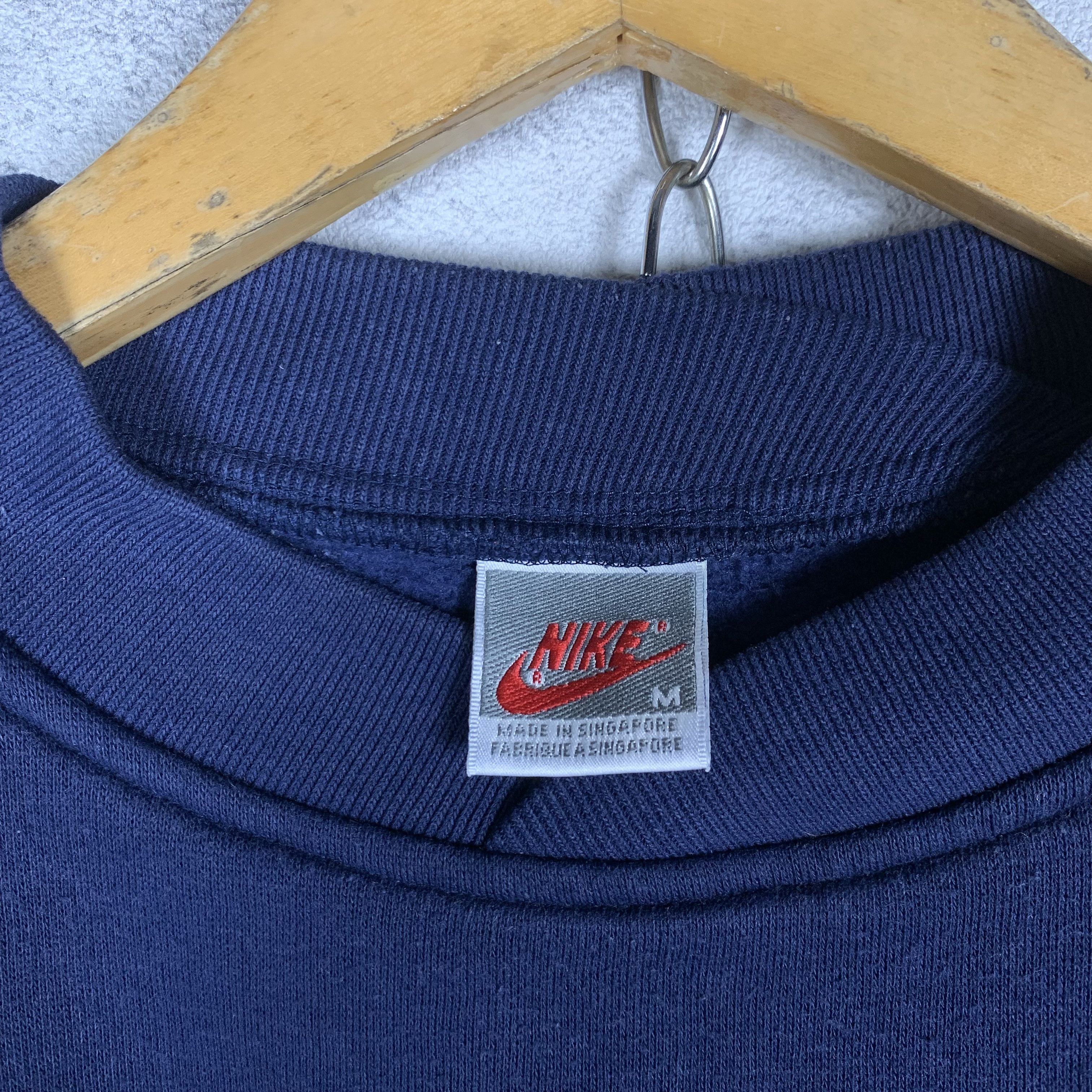Nike Vintage 90s Nike Sweatshirt Crewneck Size US M / EU 48-50 / 2 - 4 Thumbnail