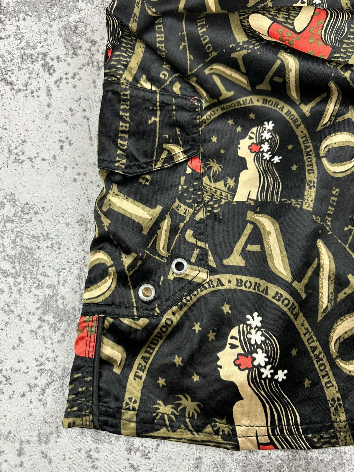 Designer Vintage Hinano Tahiti Polynesian Surf Shorts Island Graphic Size US 31 - 6 Thumbnail