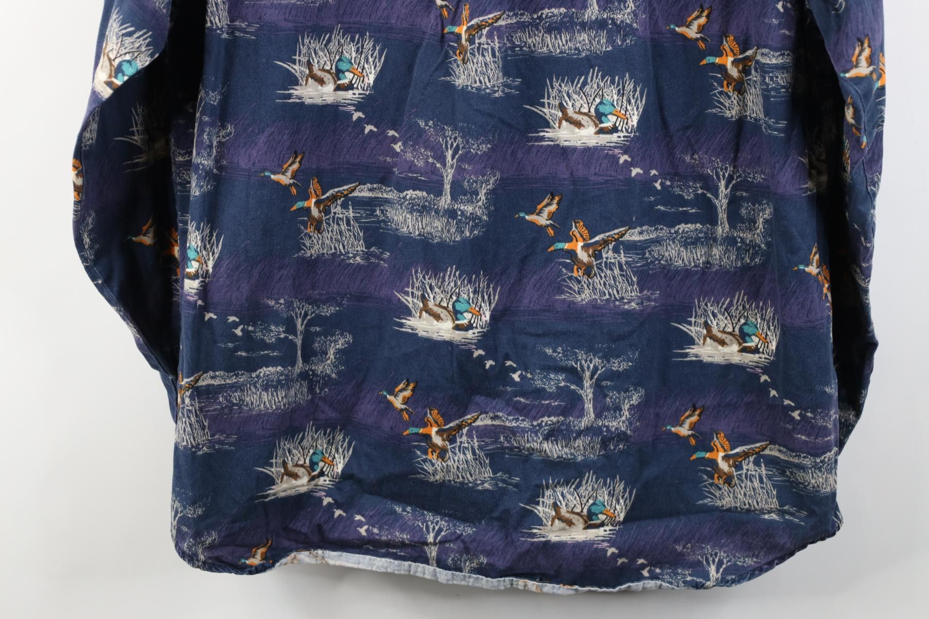 Vintage Vintage 90s Y2K Streetwear All Over Print Button Down Shirt Size US L / EU 52-54 / 3 - 13 Thumbnail