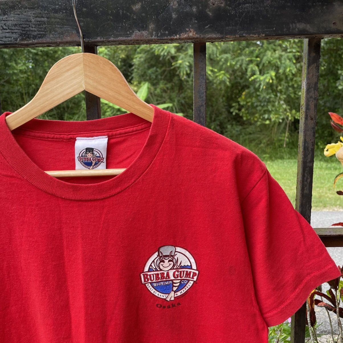 Vintage 🔥Vintage 00s Bubba Gump Shrimp CO Osaka Promo Tee Size US M / EU 48-50 / 2 - 4 Thumbnail