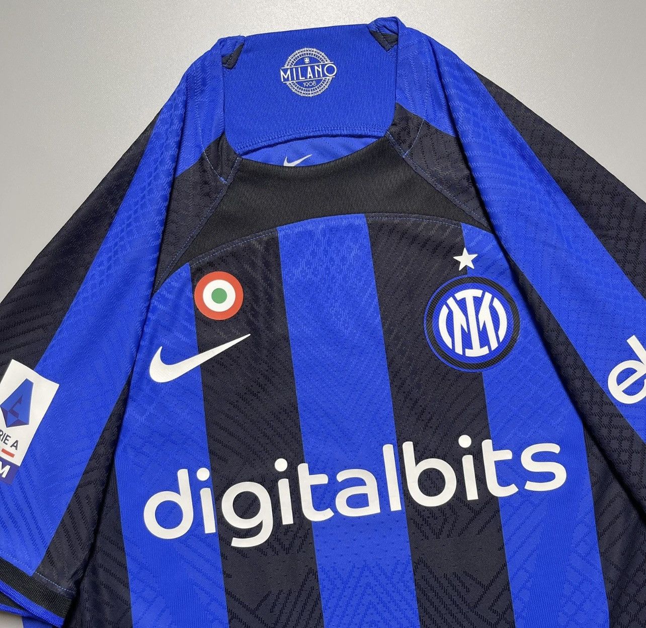 Vintage NWT INTER NIKE 2022/2023 FOOTBALL HOME JERSEY #10 MARTINEZ Size US M / EU 48-50 / 2 - 8 Thumbnail
