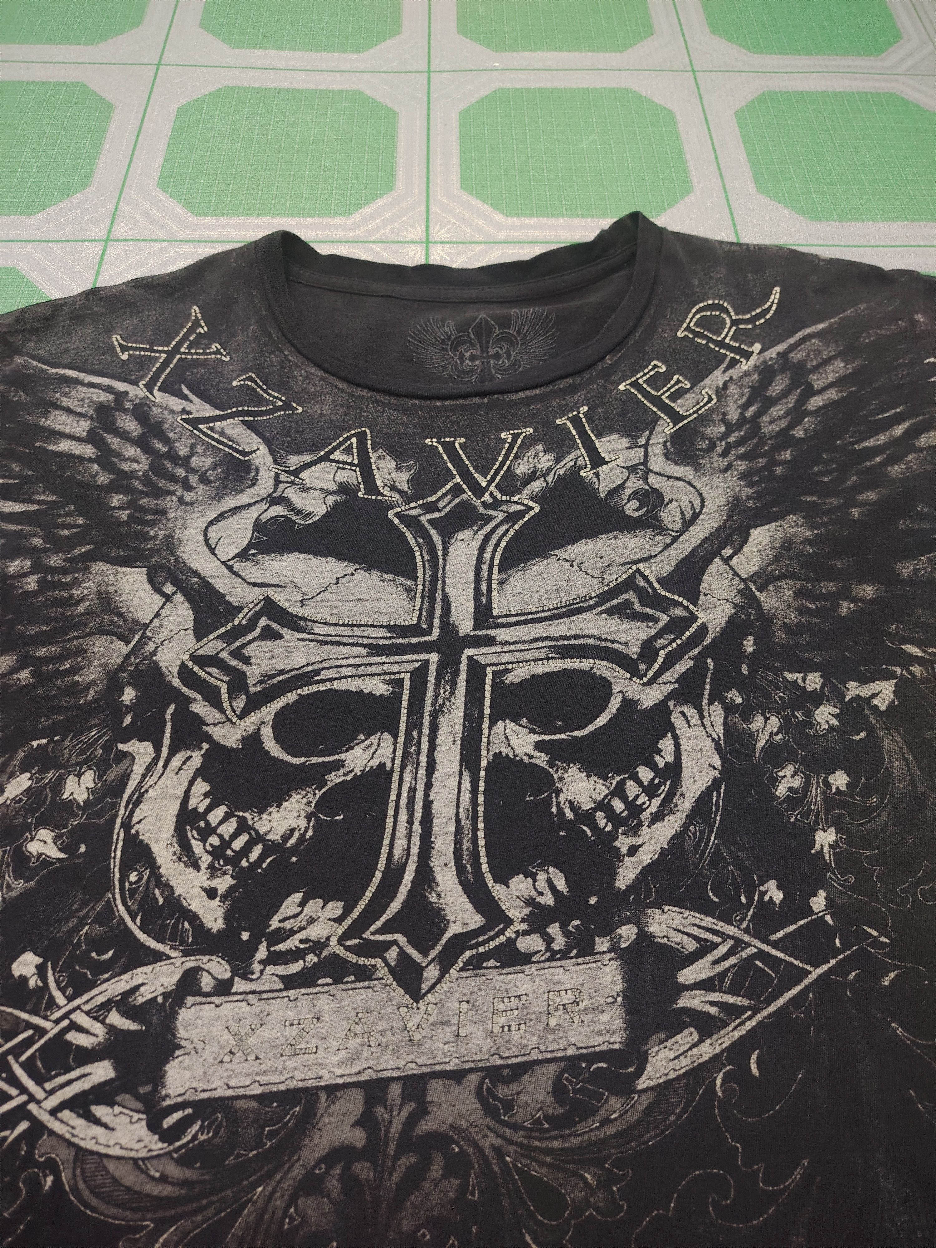 Affliction Vtg Distressed Thrashed Cross Skull Xzavier tee Size US L / EU 52-54 / 3 - 3 Thumbnail