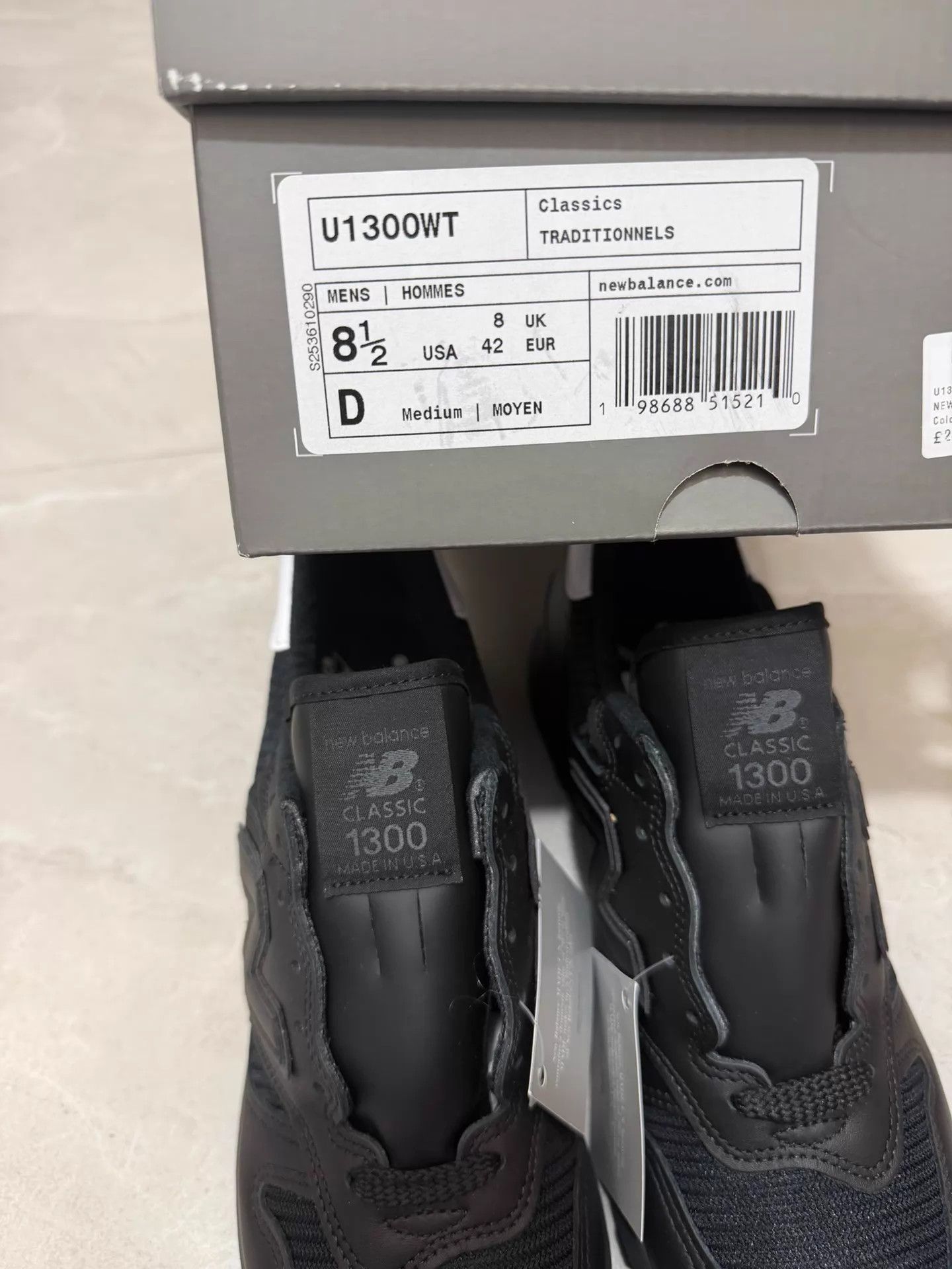 New Balance New Balance × WTAPS 1300 Unisex Running Shoe 42 Black/White Size US 9 / EU 42 - 2 Thumbnail