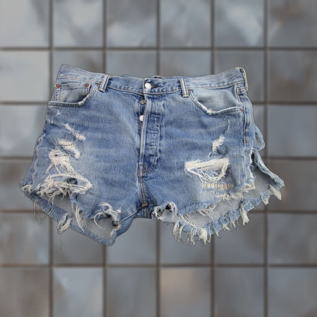 Levi's Levi's 501 Shorts Mens 36 Blue Distressed Cutoff Button Fly Frayed Hem Denim Bermuda Casual Vintage No Size US 36 / EU 52 - 1 Thumbnail