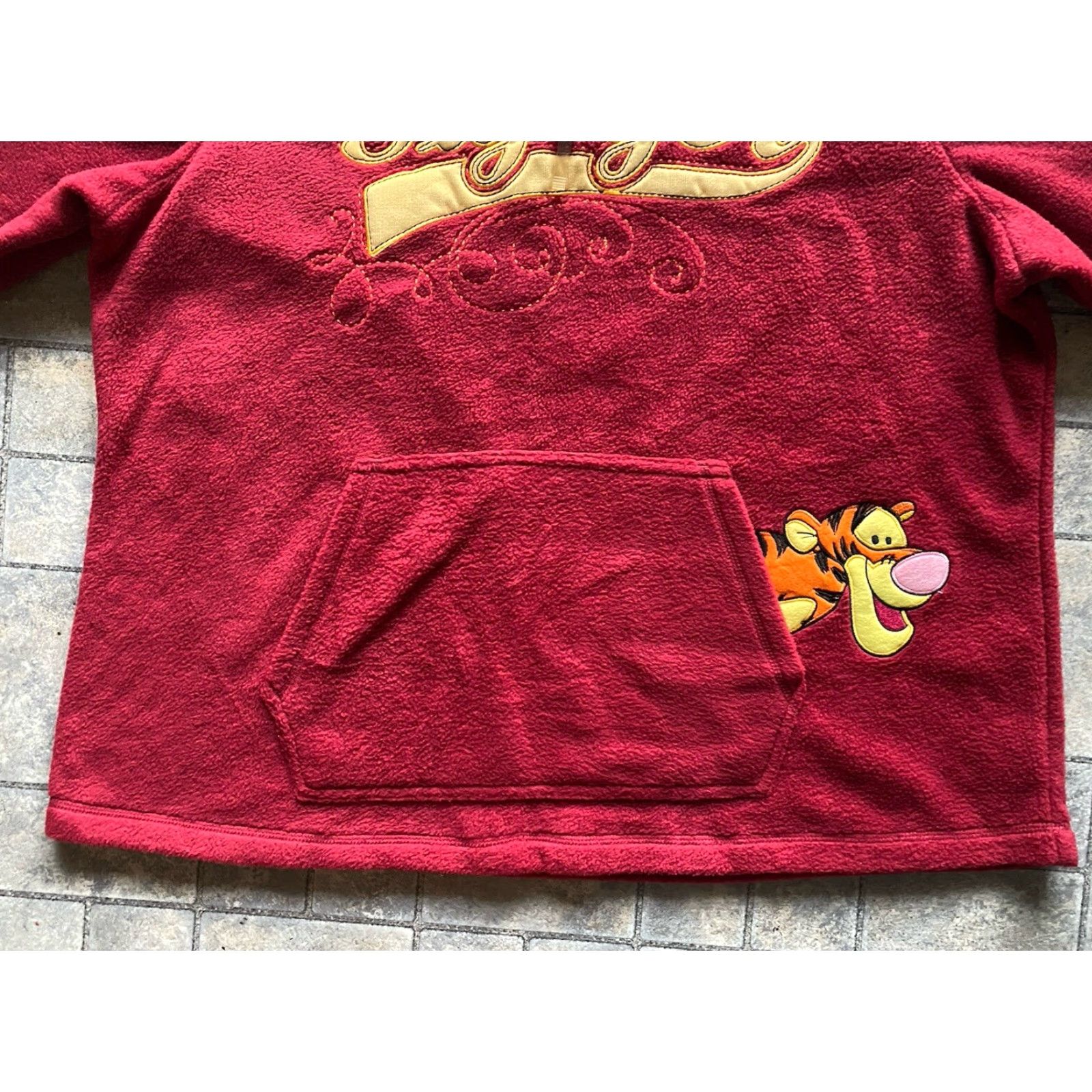 Disney VINTAGE Disney Tigger Hoodie Womens 2X Red Fleece Pullover 1/4 Zip Winnie the Pooh NEW WITH TAGS Size XXL / US 16-18 / IT 52-54 - 3 Thumbnail
