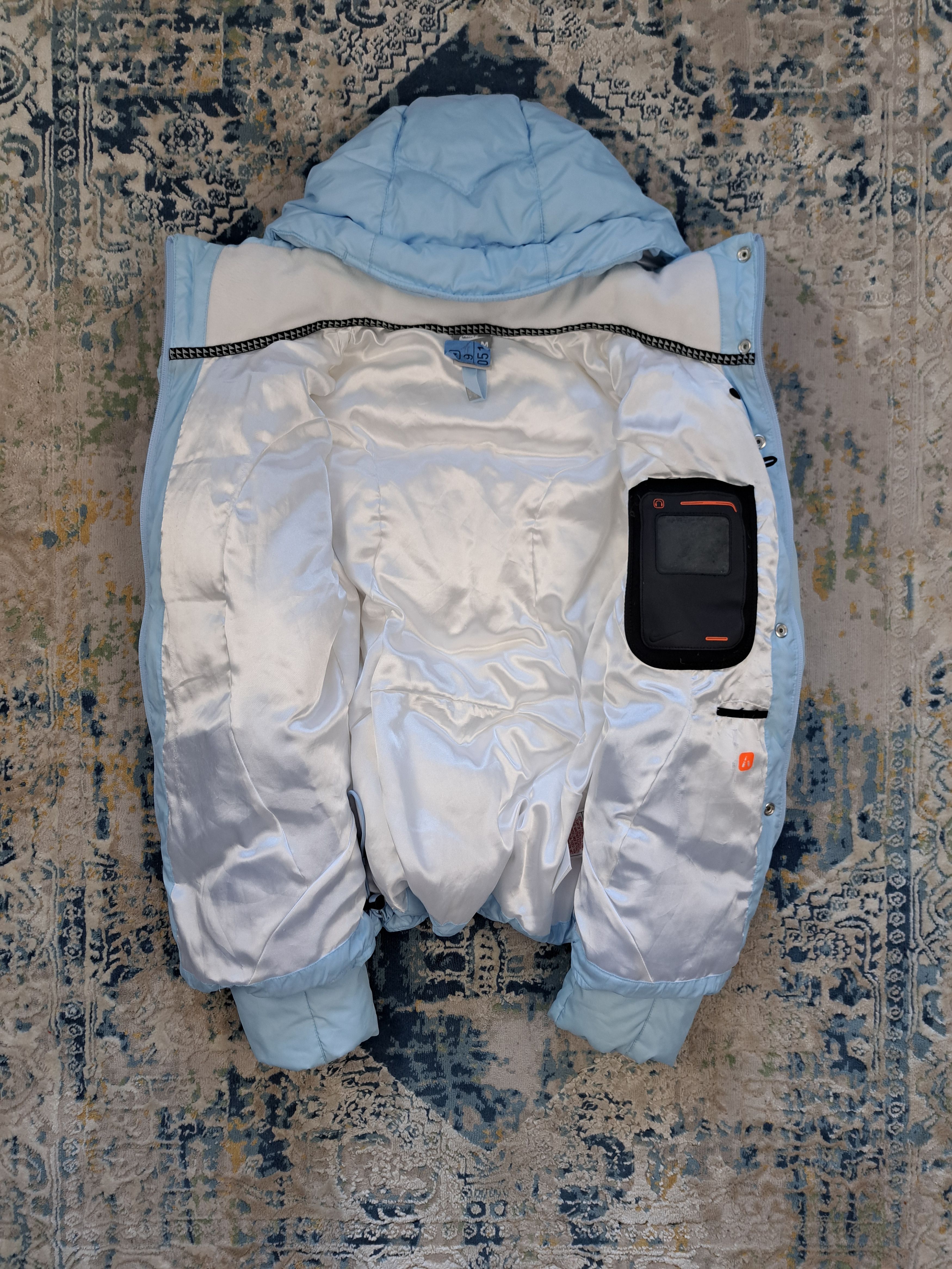 Nike Vintage 00s Nike Baby Blue Down Jacket y2k Gorpcore ACG Size M / US 6-8 / IT 42-44 - 2 Thumbnail