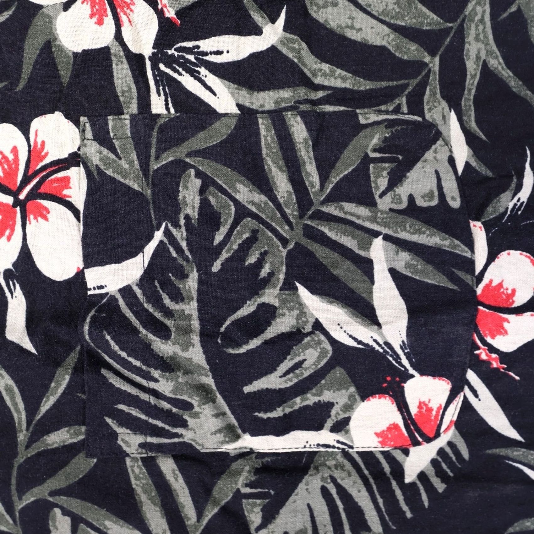 Vintage VINTAGE Untied Shirt Mens XL Black Silk Floral Tropical 90s Button Up Size US XL / EU 56 / 4 - 6 Thumbnail