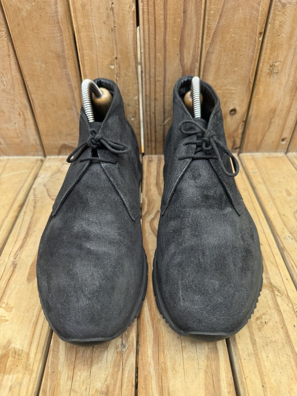 Prada Prada distressed leather Men’s chukka boots SIZE UK 8 US 9 Size US 9 / EU 42 - 6 Thumbnail
