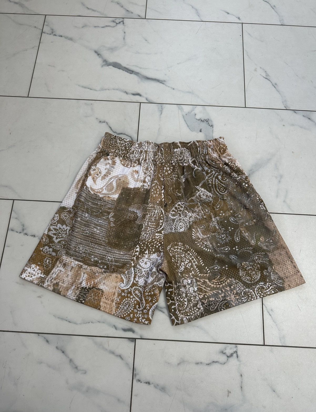 Eric Emanuel Eric Emanuel EE Shorts ‘Brown Paisley’ Size US 30 / EU 46 - 2 Thumbnail