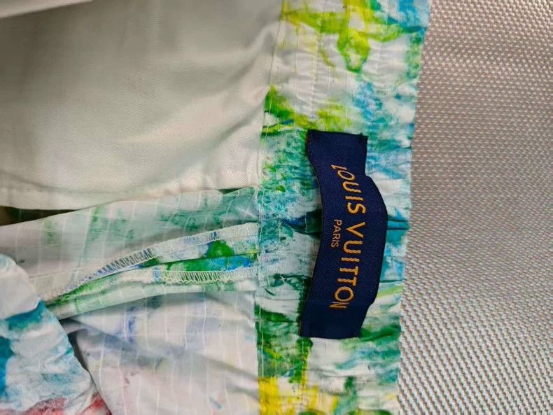Louis Vuitton Louis Vuitton Crayons all over shorts Size US 38 / EU 54 - 3 Thumbnail