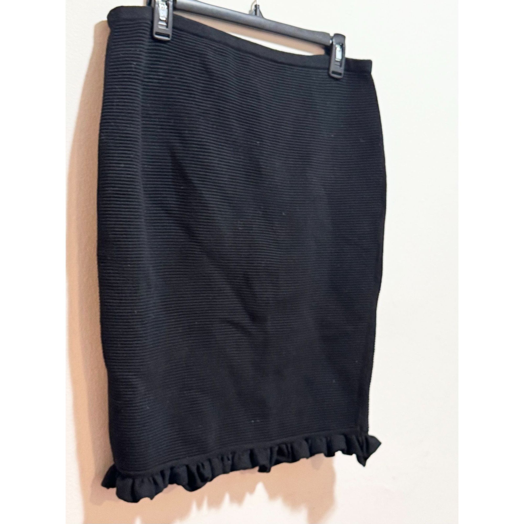 Other Max Studio Ribbed Ruffle Black Stretch Skirt Size L Size 28" / US 6 / IT 42 - 1 Thumbnail