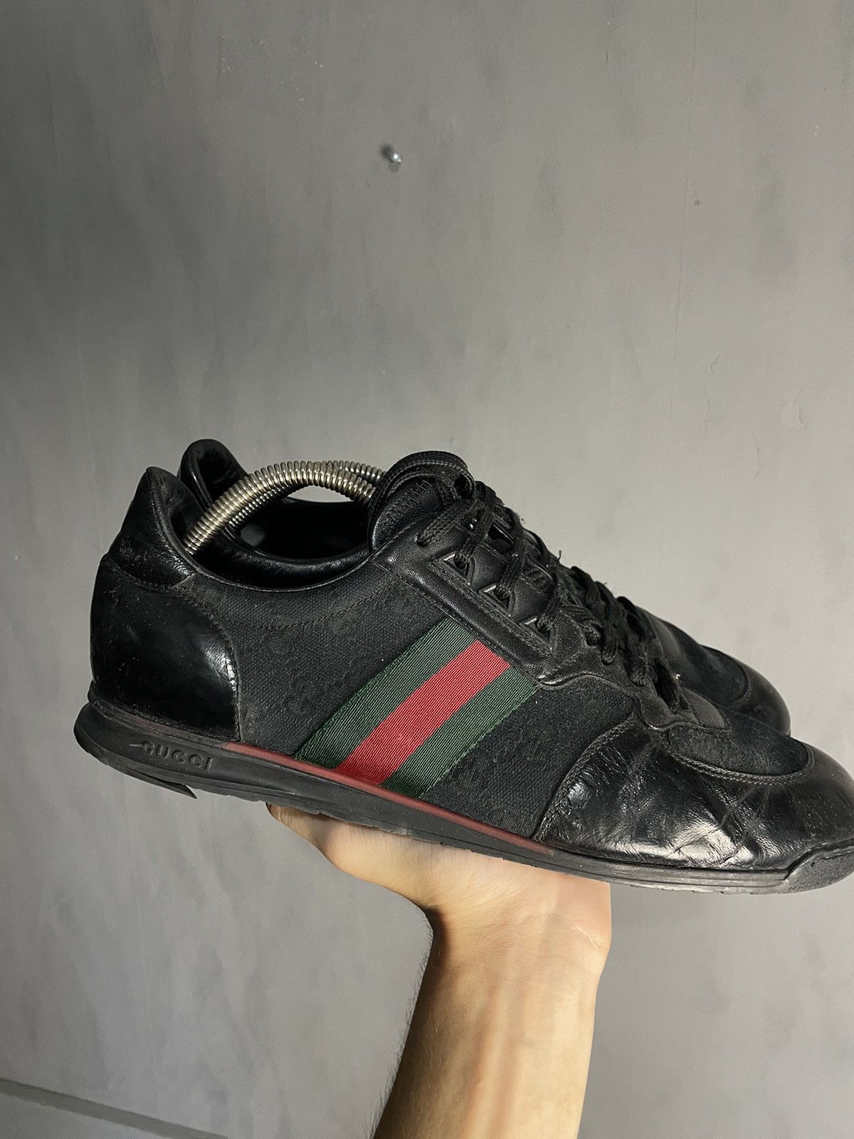 Gucci GUCCI black monogram microguccissima GG low sneakers Size US 10.5 / EU 43-44 - 2 Thumbnail
