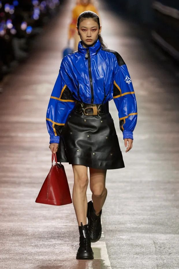 Louis Vuitton Louis Vuitton 1AC0NP Graphic Ski Jacket 34 size Size XS / US 0-2 / IT 36-38 - 11 Thumbnail