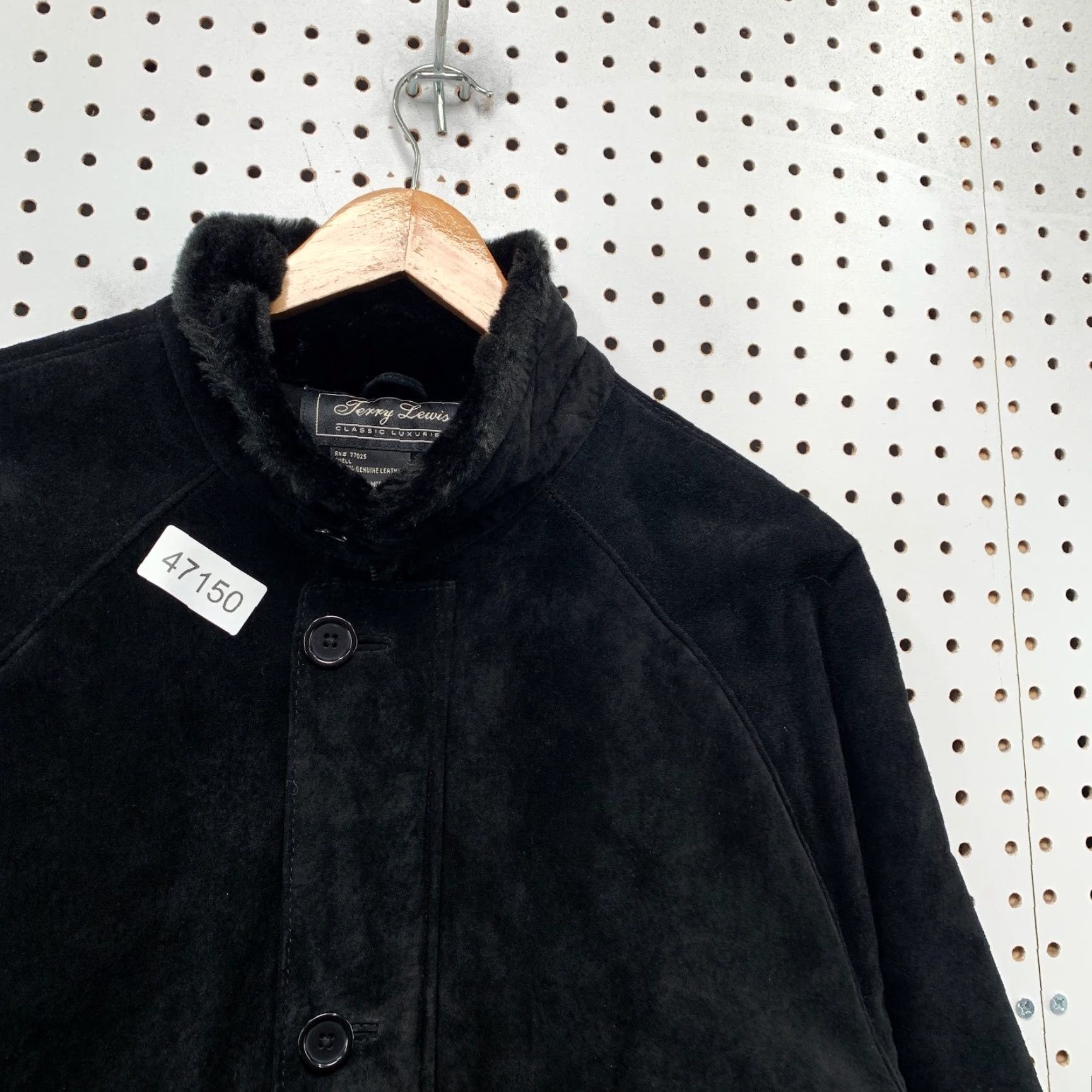 Vintage Terry Lewis Leather Suede Jacket Womens XL Black Faux Fur Liner Classic Luxuries Jacket Womens XL Black Leather Suede Terry Lewis Size XL / US 12-14 / IT 48-50 - 6 Thumbnail