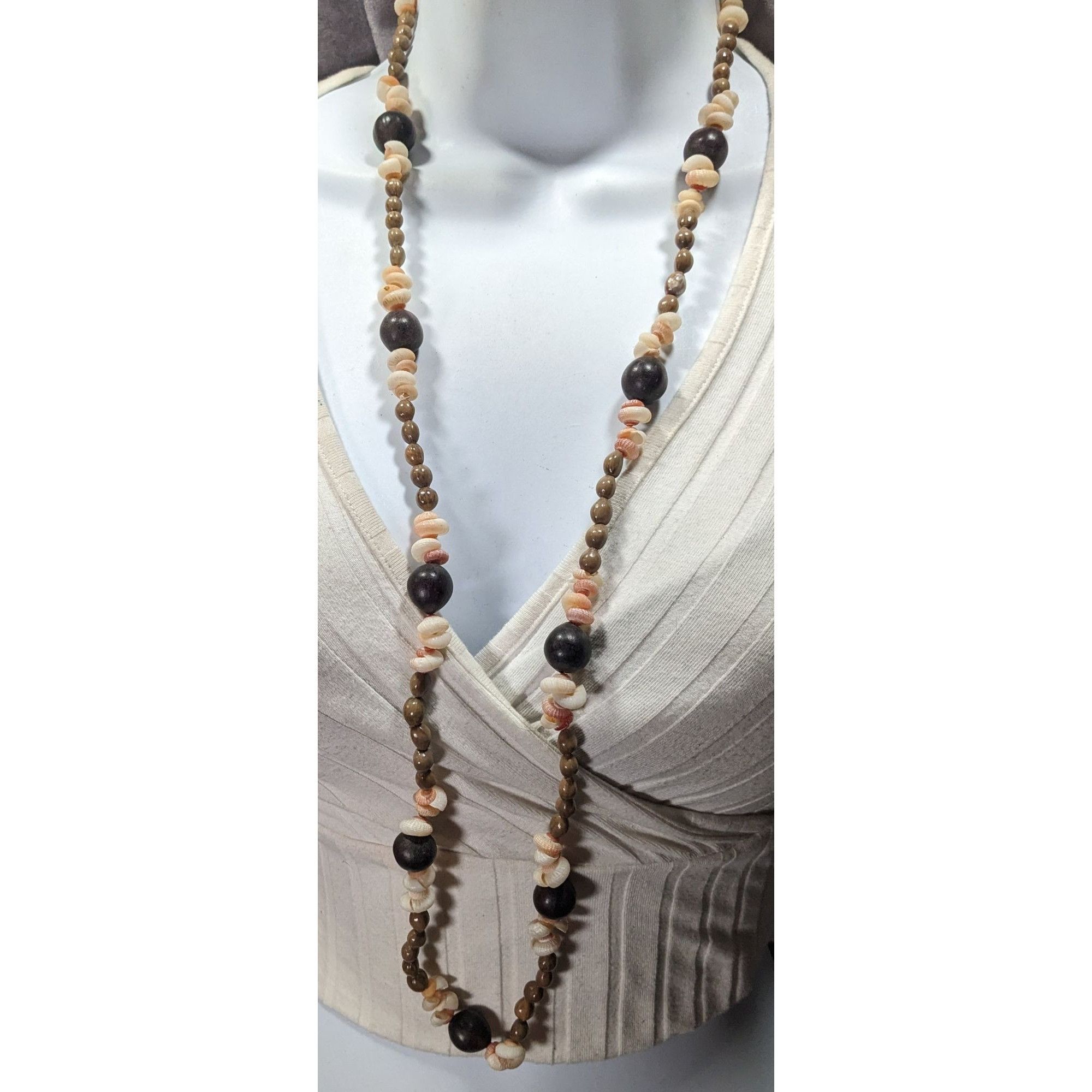 Other Summery Beach Themed Seed And Shell Beaded Necklace Size ONE SIZE - 3 Thumbnail