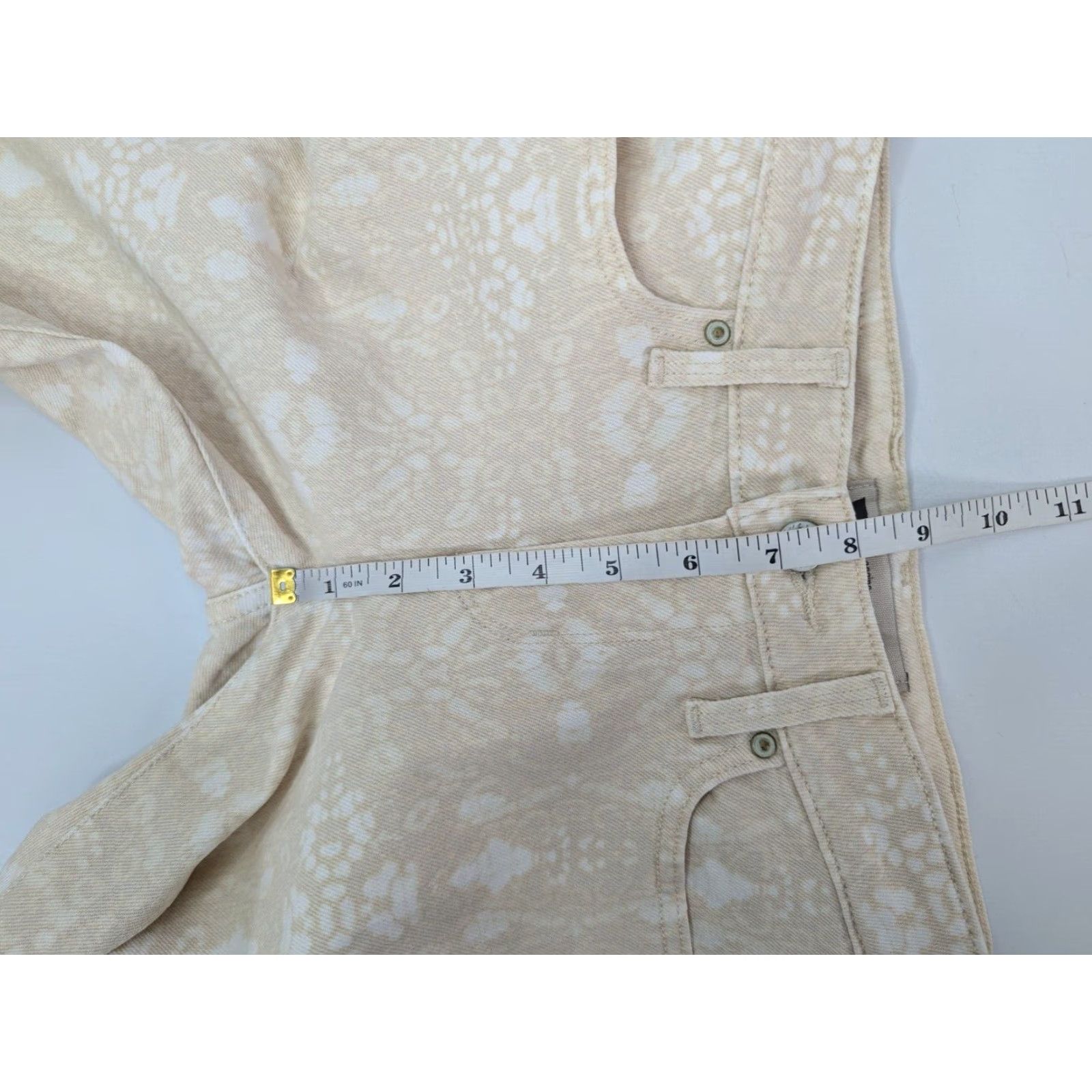 Levi's Levi's Leggings Women's Jeans Inseam 29” Ivory 4 Cotton/Elastane Solid Zip 27Wx32L Printed Cream and White Women Mens Girls Size 27" / US 4 / IT 40 - 6 Thumbnail