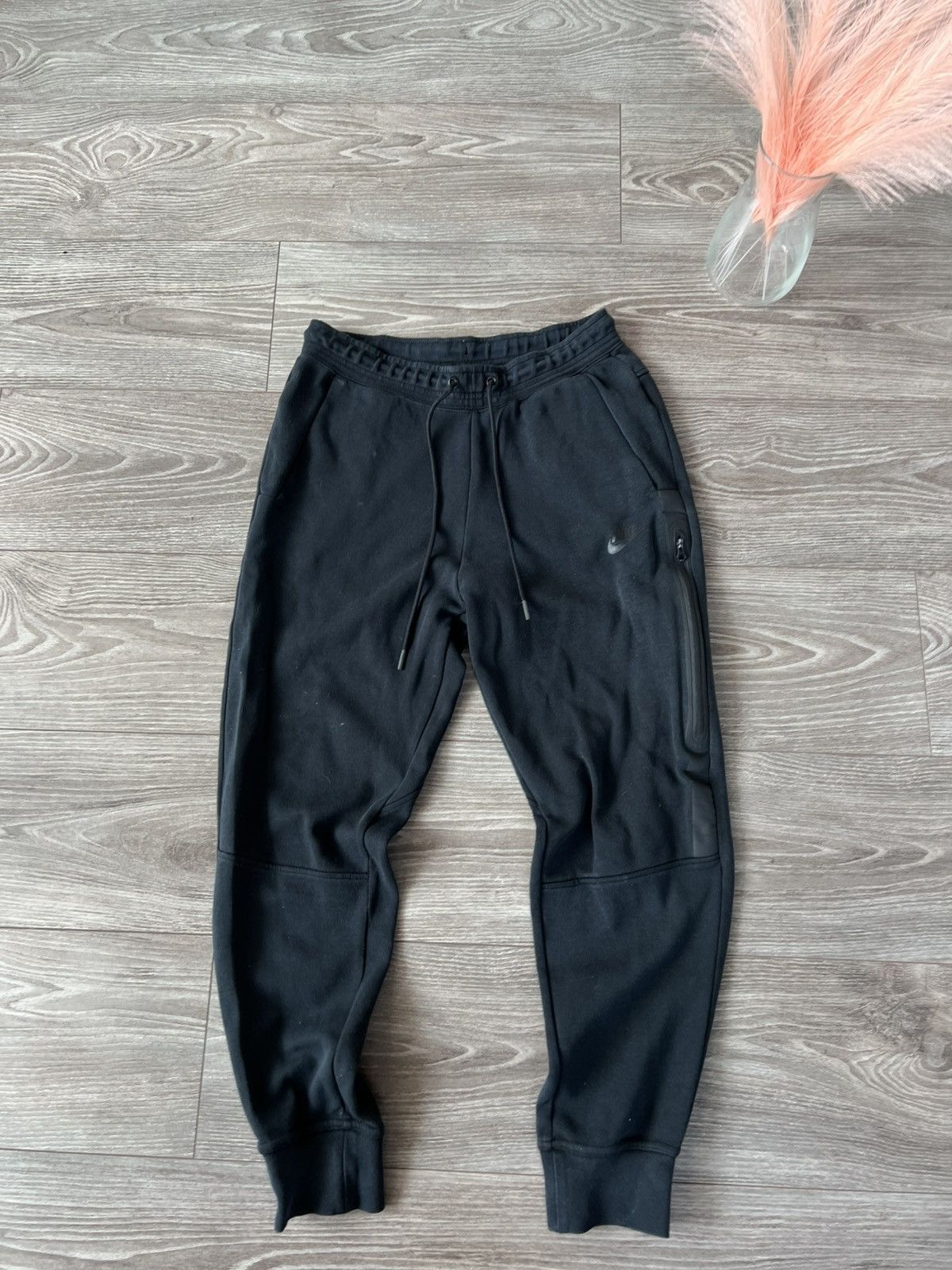 Nike Nike Tech Fleece Big Zip Pocket Triple Black Sweatpants Size US 30 / EU 46 - 2 Thumbnail