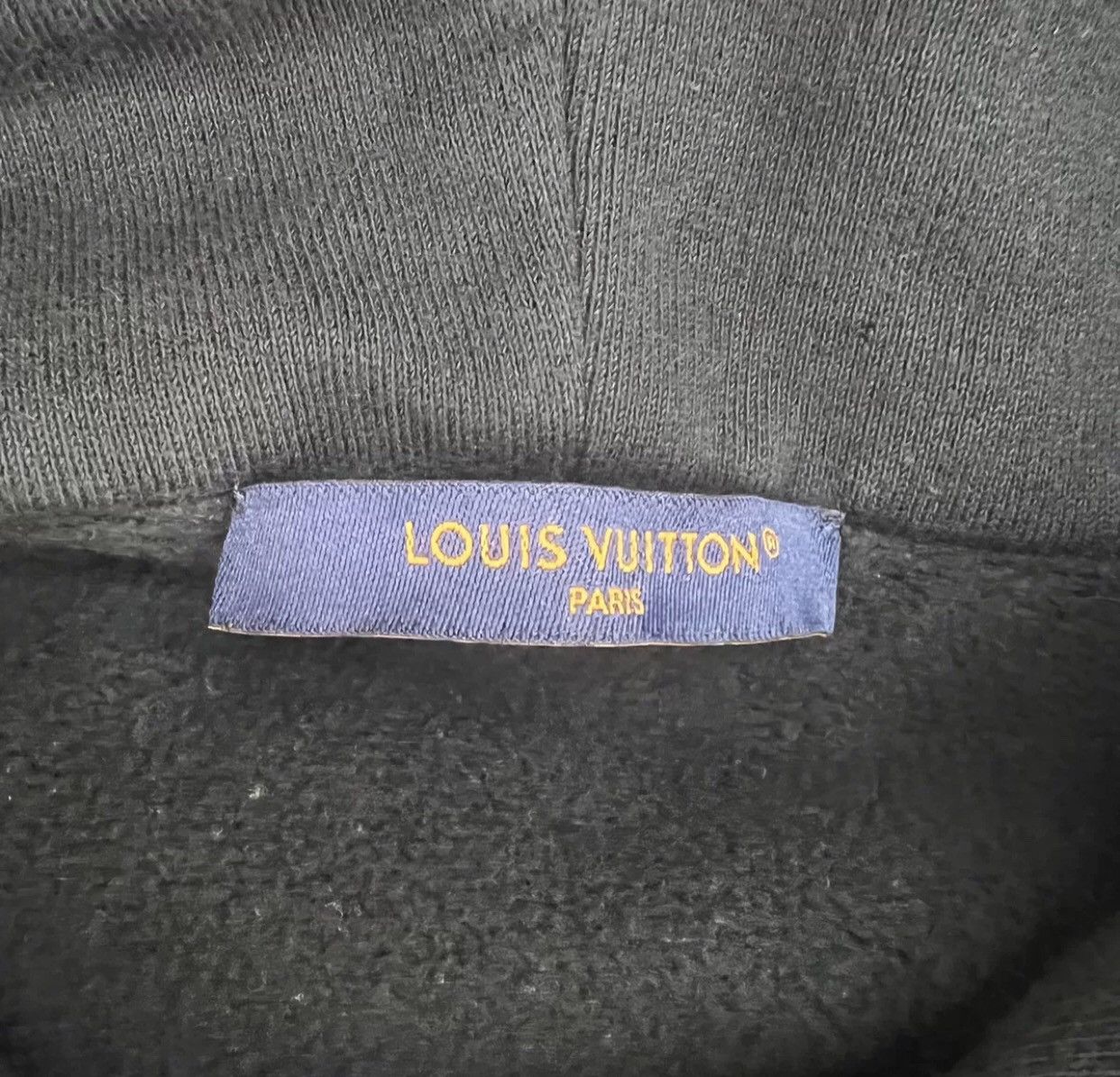 Louis Vuitton LOUIS VUITTON Letter Long Sleeve Hoodie with Pin Sweatshirt Size US S / EU 44-46 / 1 - 6 Thumbnail