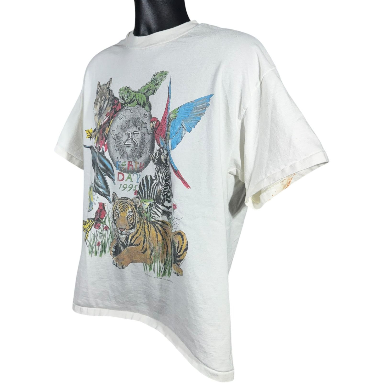 Hanes Vintage Earth Day "Silver Anniversary" Wildlife Tee 1995 Size US XL / EU 56 / 4 - 3 Thumbnail