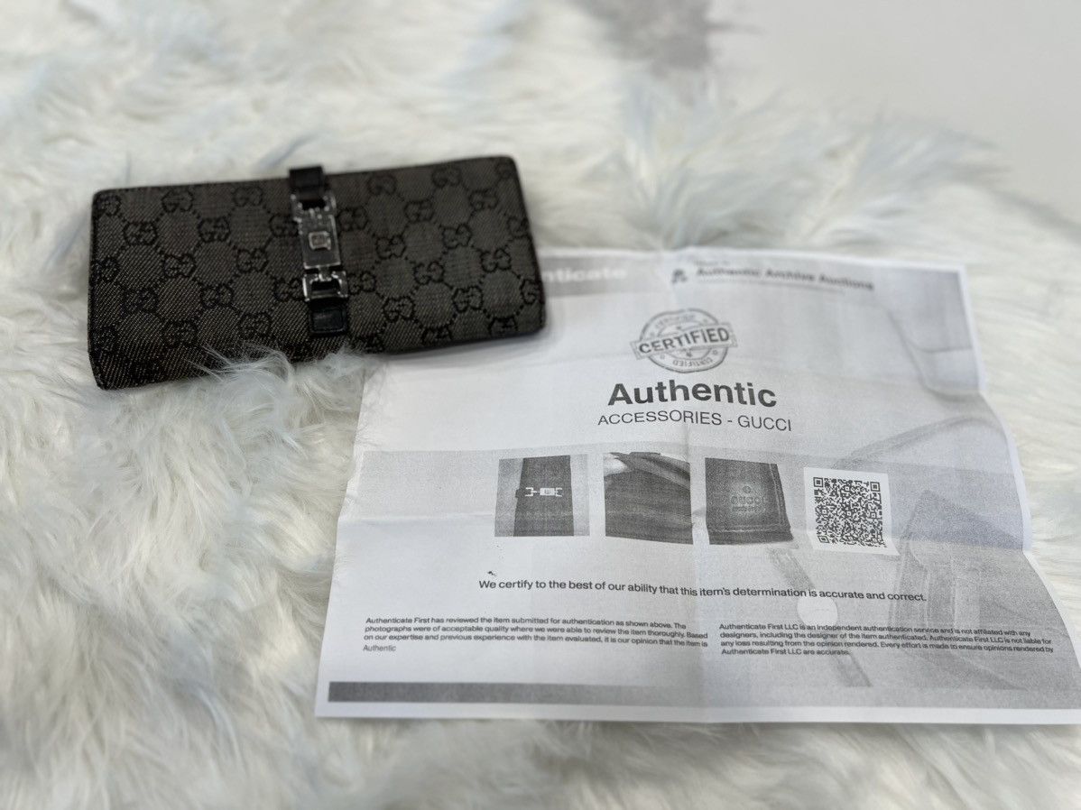 Gucci 🖤 Rare Tom Ford Era Gucci GG Canvas Wallet – Piston Lock🖤 Size ONE SIZE - 12 Thumbnail