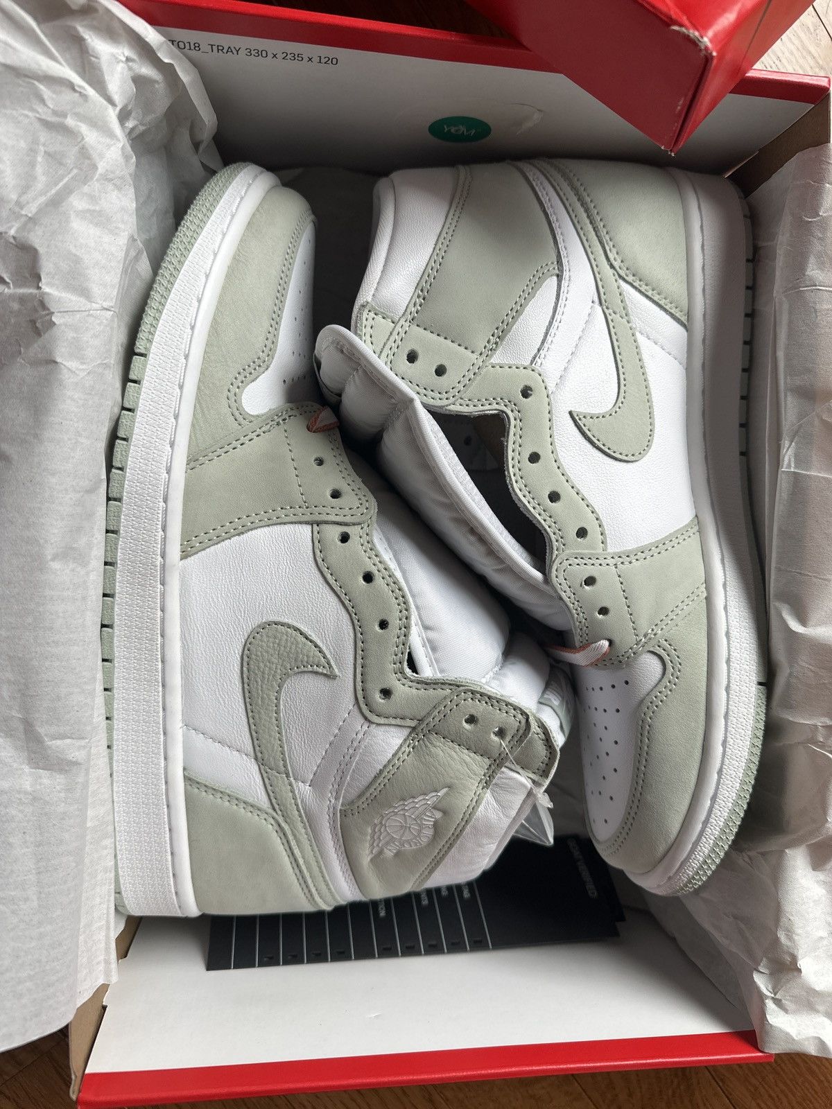 image of Nike 2021 Wmns Air Jordan 1 Retro High OG 'seafoam' Shoes, Men's (Size 9.5)