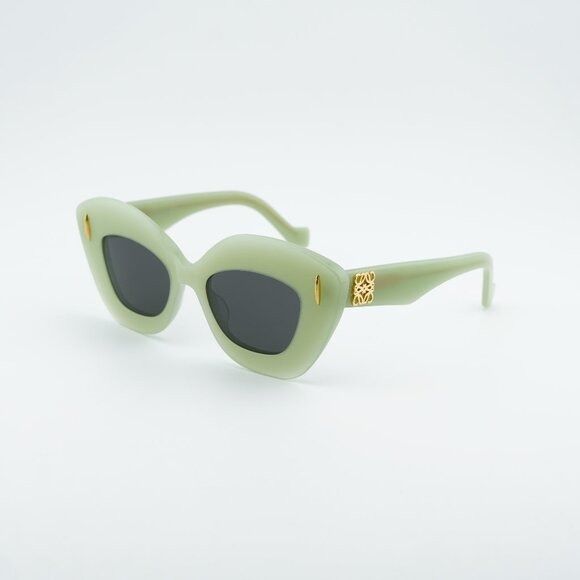 Loewe Loewe LW40127I 95A Sunglasses Green Cat Eye Frame, Grey Size ONE SIZE - 1 Thumbnail
