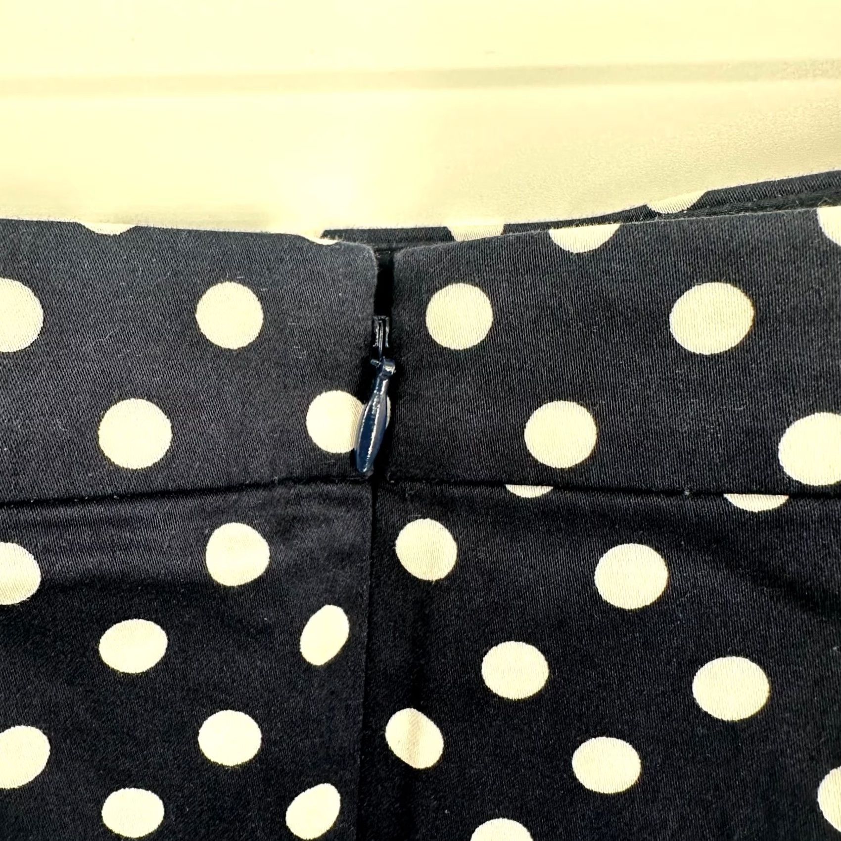 J.Crew J.Crew Skirt Womens 2 Black Polka Dot High Waisted Back Zipper Straight & Pencil Size 26" / US 2 / IT 38 - 4 Thumbnail