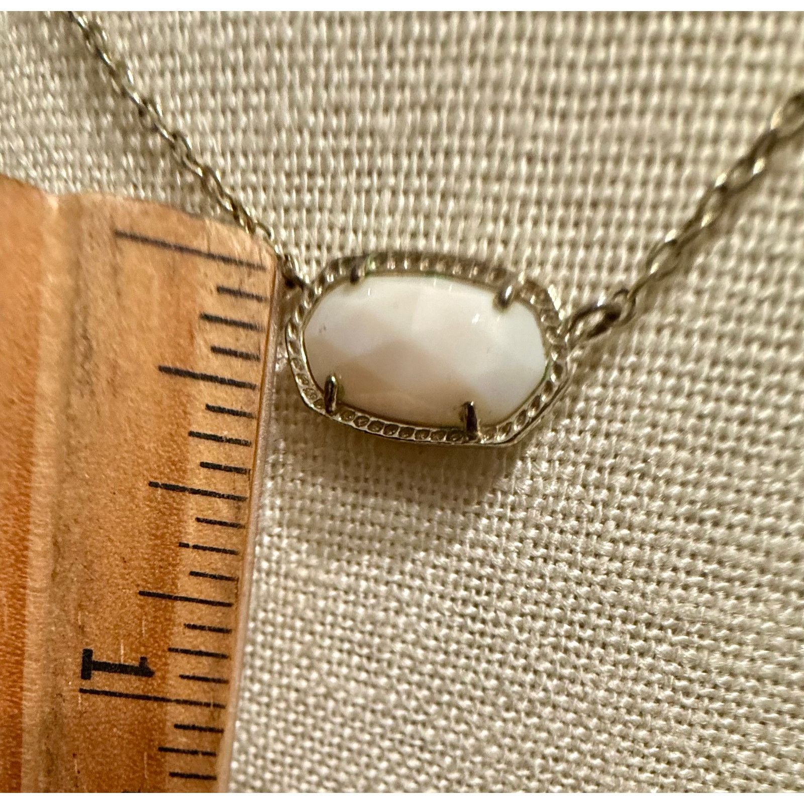 Kendra Scott Authentic Kendra Scott White Stone Necklace Gold Tone Signed Size ONE SIZE - 4 Thumbnail