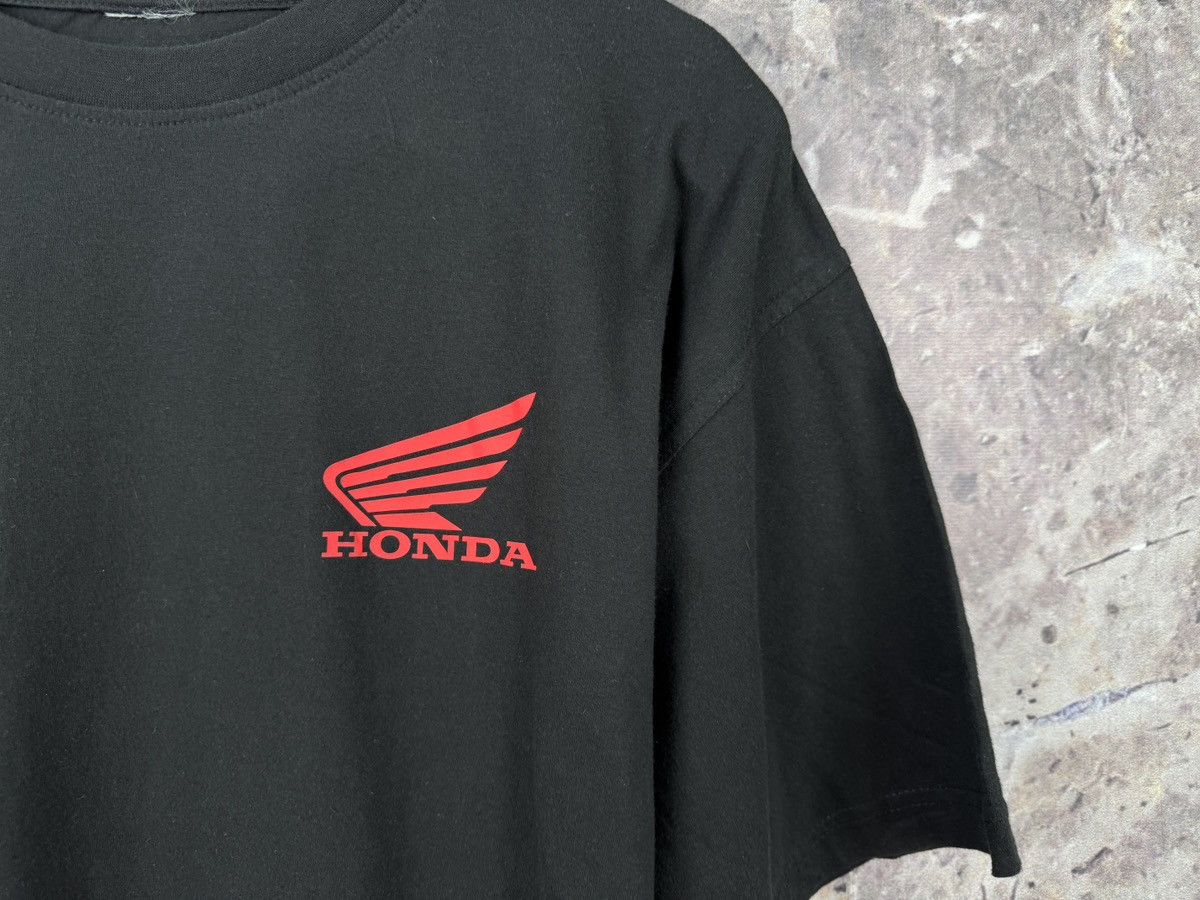 Honda × Mercedes-Benz Men’s Honda Gold Wing GL1000 T-Shirt Racing Size XXL Size US XXL / EU 58 / 5 - 4 Thumbnail
