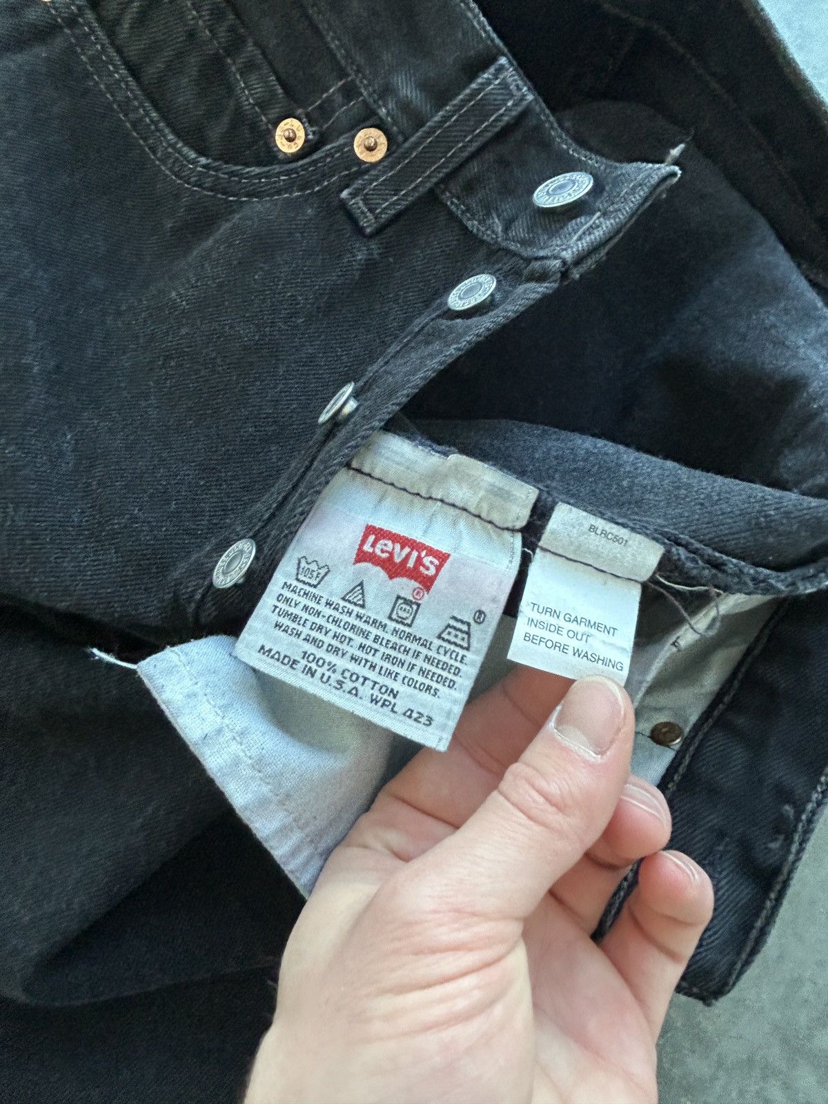 Levi's Vintage 90s Black Levis 501 Denim Jeans 26x32 Size US 26 / EU 42 - 6 Thumbnail