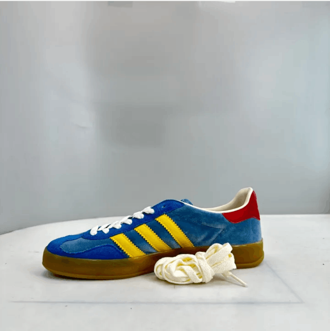 Adidas Adidas Low-Top Sneaker Size US 7.5 / EU 40-41 - 2 Thumbnail