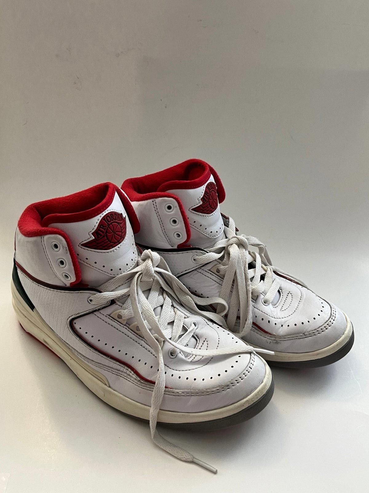 Jordan Brand Nike Air Jordan 2 Retro "Origins" white fire red colorway Size US 6 / EU 39 - 2 Thumbnail