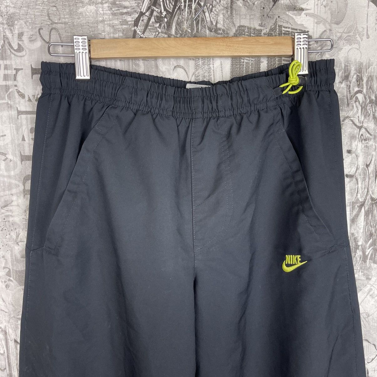Nike Vintage nike track pants y2k gorpcore sweatpants parachute Size US 31 - 3 Thumbnail