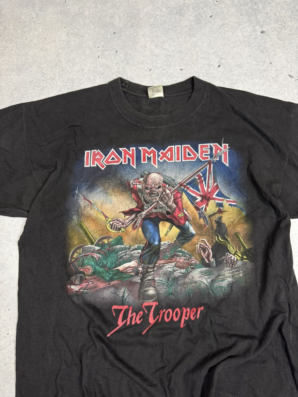 Iron Maiden 90s Iron Maiden The Troopers Single Stitch Vintage Tee Size US M / EU 48-50 / 2 - 4 Thumbnail
