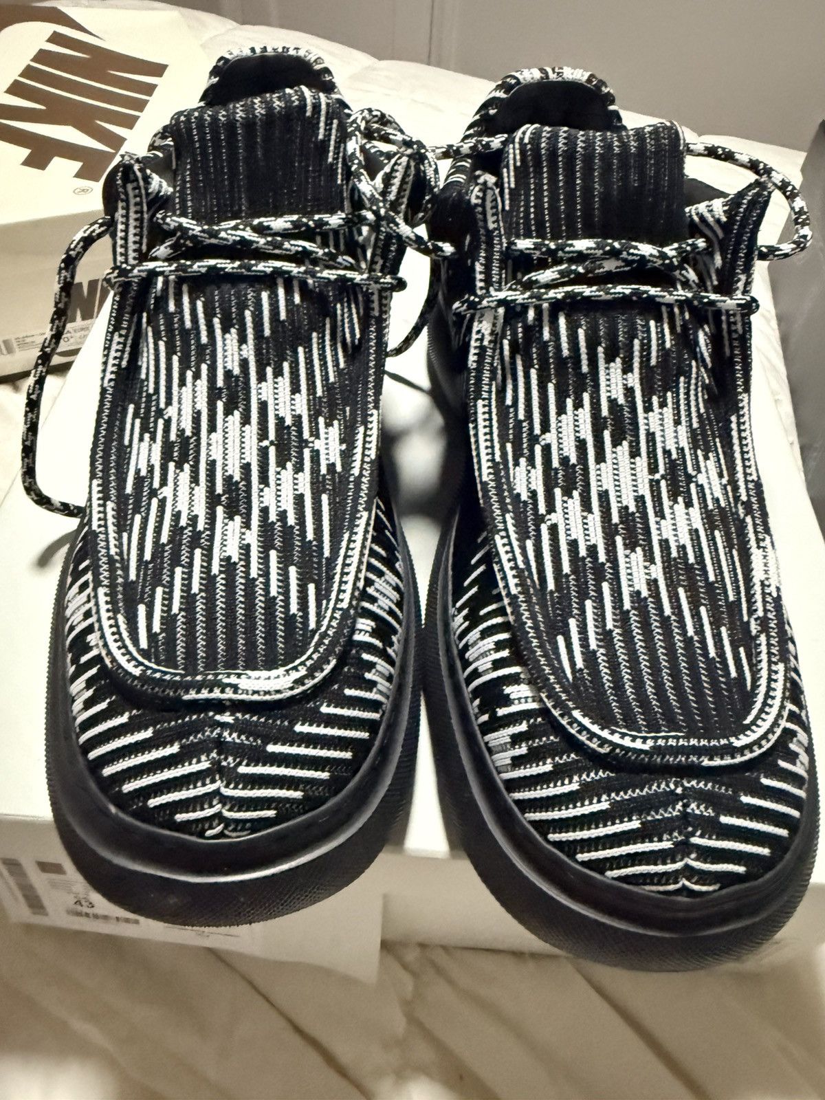 Burberry Men burberry buckw Size US 10 / EU 43 - 2 Thumbnail