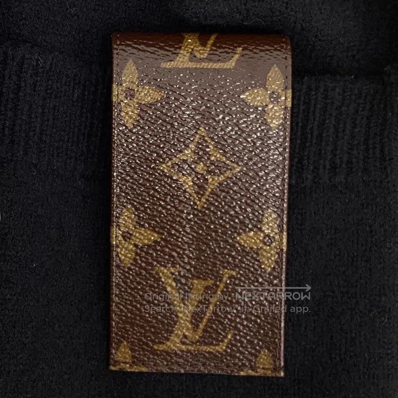 Louis Vuitton Louis Vuitton 23 Black Old Fashioned Wool Crew Neck Single Size XS / US 0-2 / IT 36-38 - 5 Thumbnail