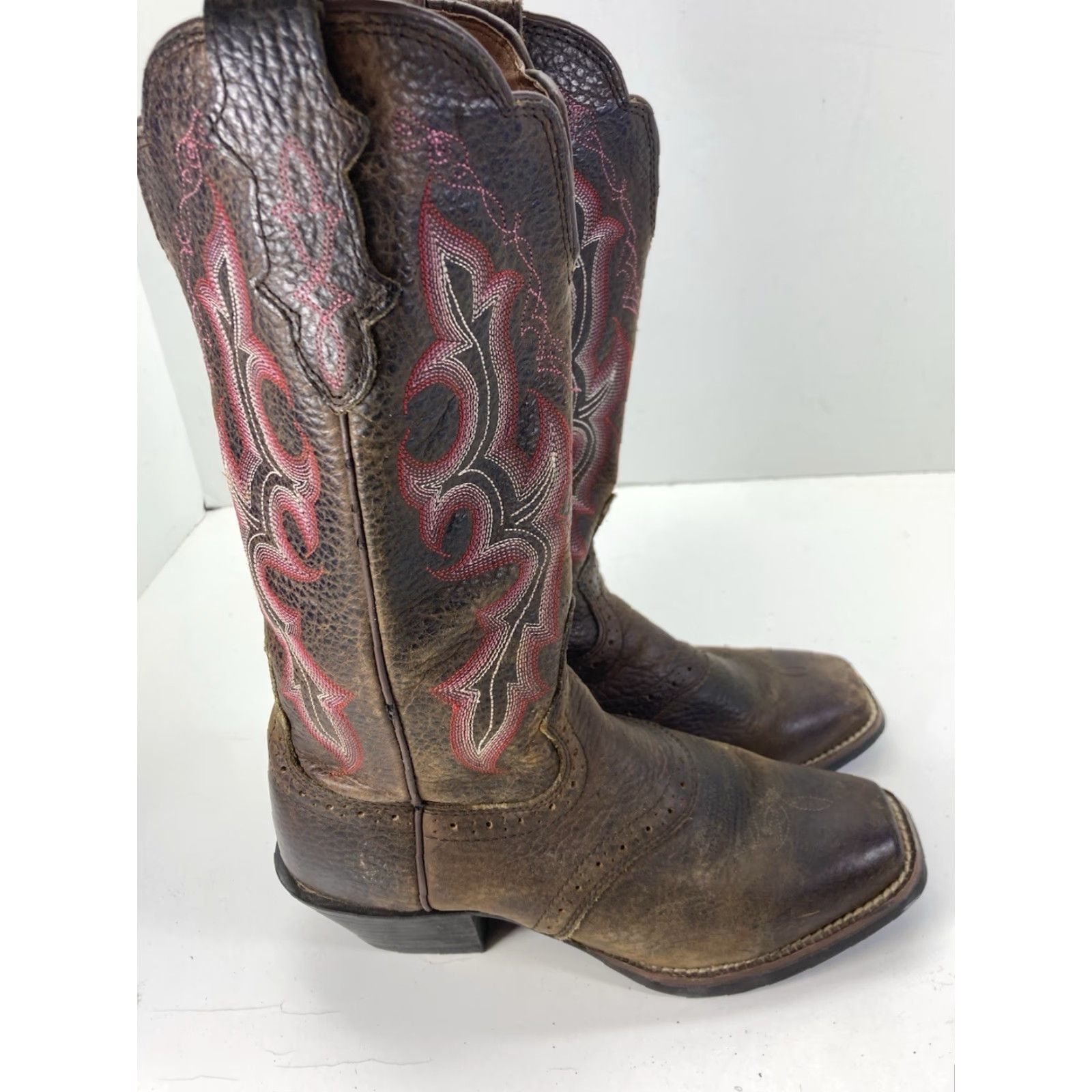 Justin Boots Justin Boots Women Size 6 B Brown Leather Pink Embroidery Western Style L 7303 Boot Size US 6 / IT 36 - 7 Thumbnail