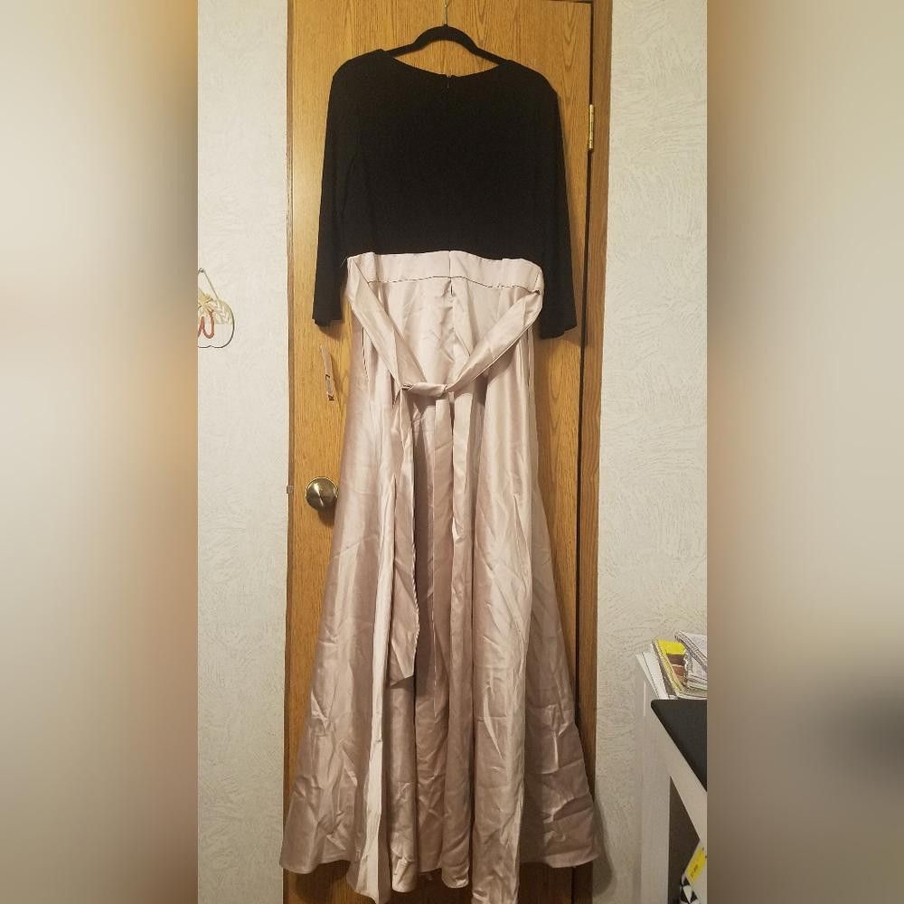 Designer NWT Xscape Gown Size 16 Size XXL / US 16-18 / IT 52-54 - 2 Thumbnail