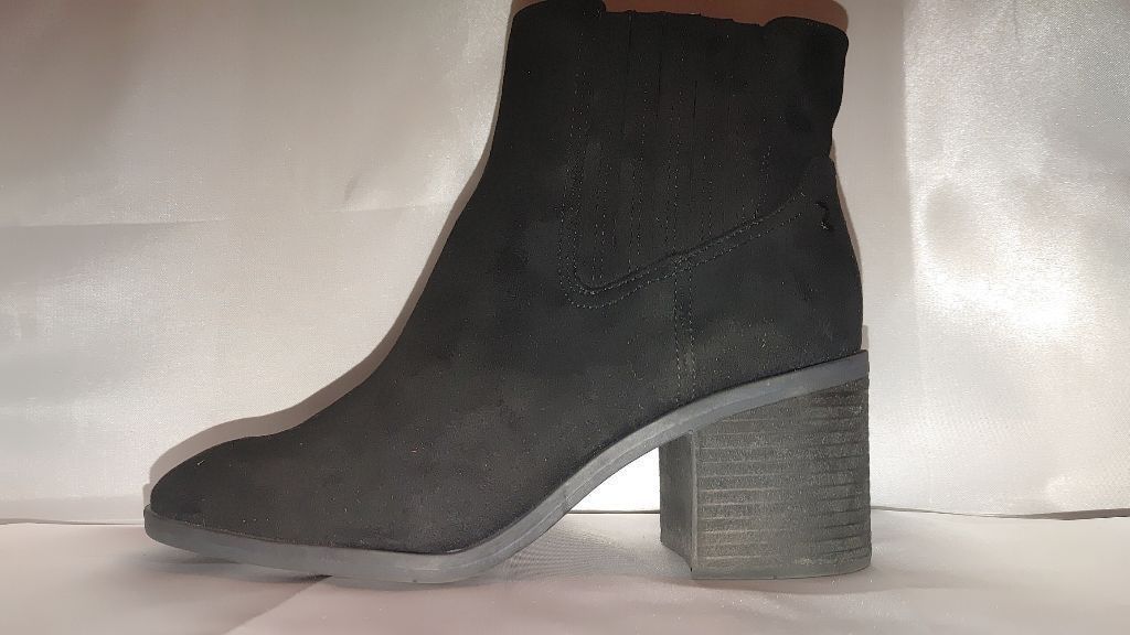 Zoo York Zodiac Lucinda Suede Booties Size 8.5 Size US 8.5 / IT 38.5 - 2 Thumbnail