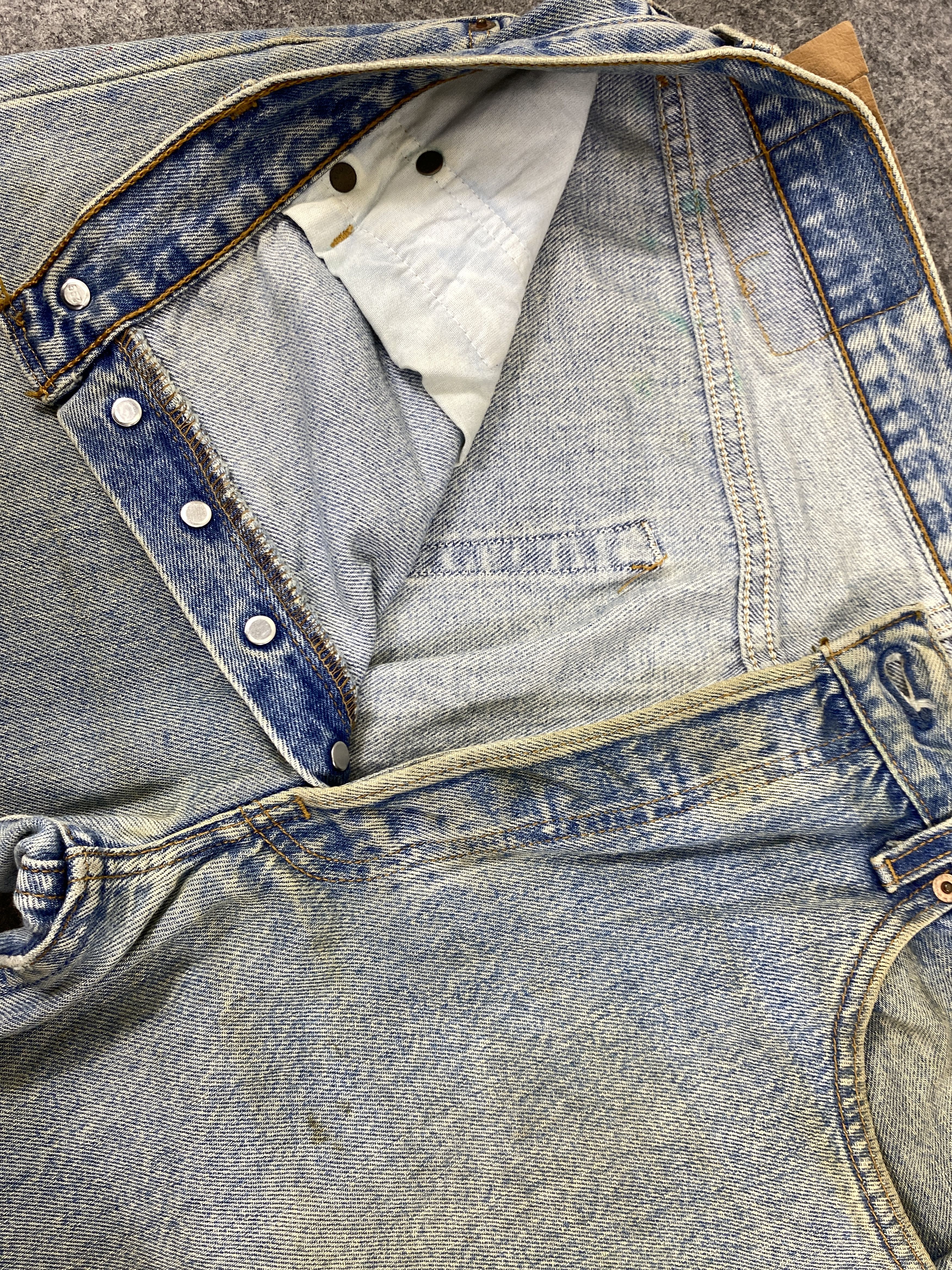 Japanese Brand Ripped Light Blue Vintage Levis 501 Jeans 34x30.5 - JN3090 Size US 34 / EU 50 - 6 Thumbnail