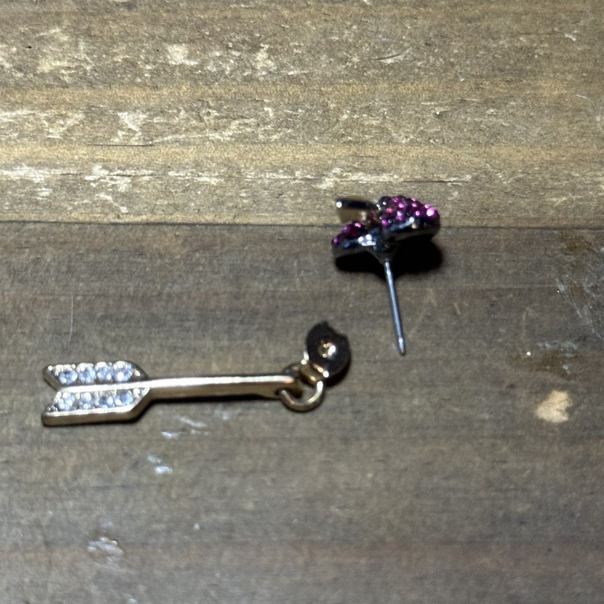 Betsey Johnson Betsey Johnson pave heart and arrow ear jacket earrings Size ONE SIZE - 5 Thumbnail