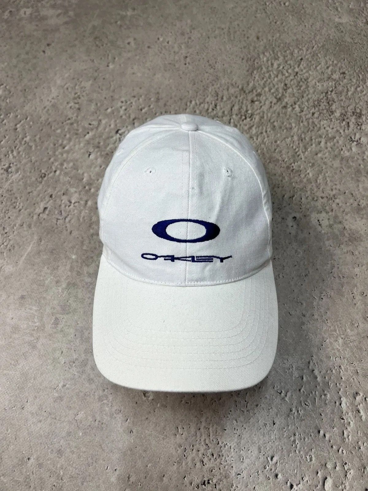 Oakley Vintage Oakley rare outdoor hat cap y2k Size ONE SIZE - 1 Thumbnail