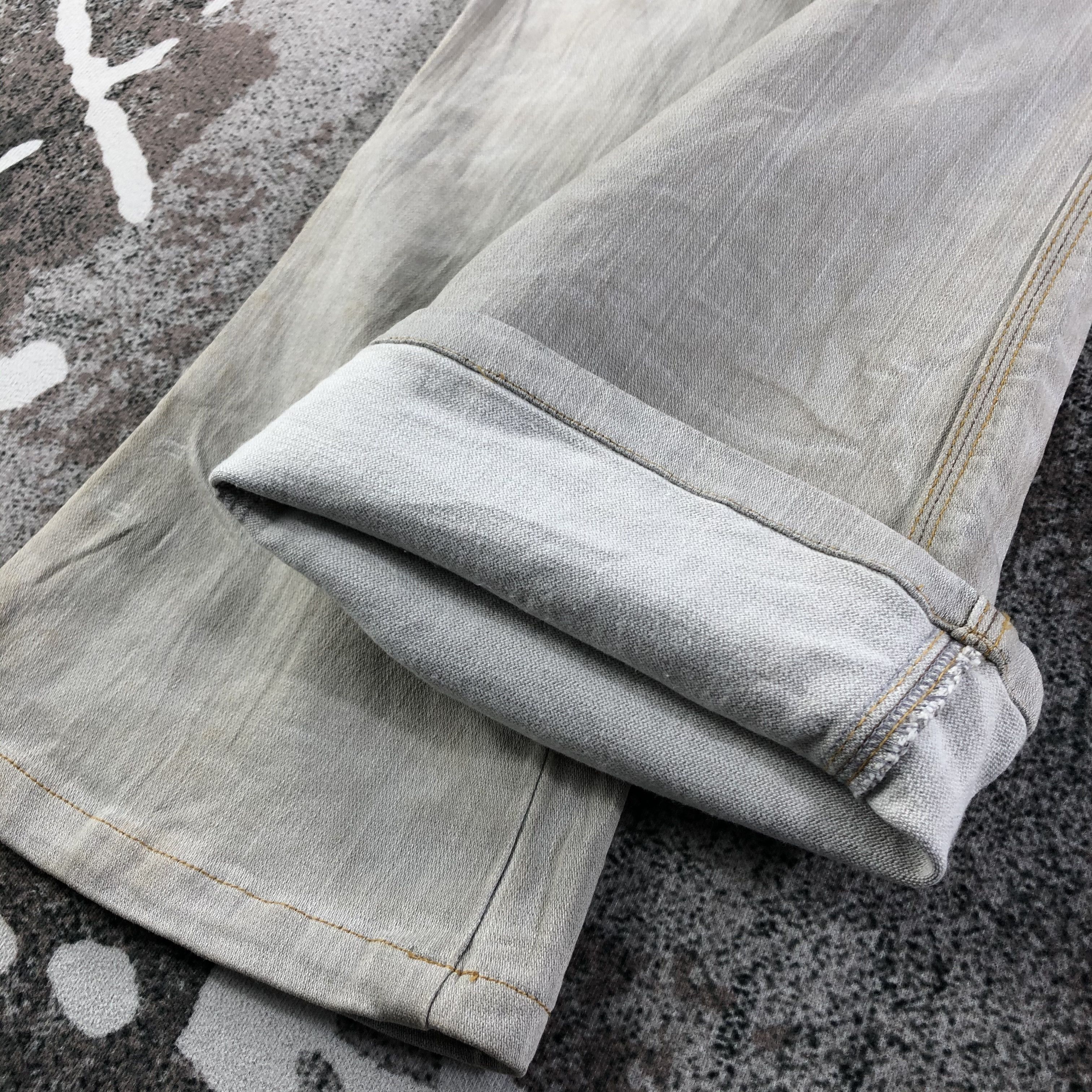 Japanese Brand Japanese Bush Pants Jeans Faded Gray Denim KJ1619 Size US 27 - 5 Thumbnail