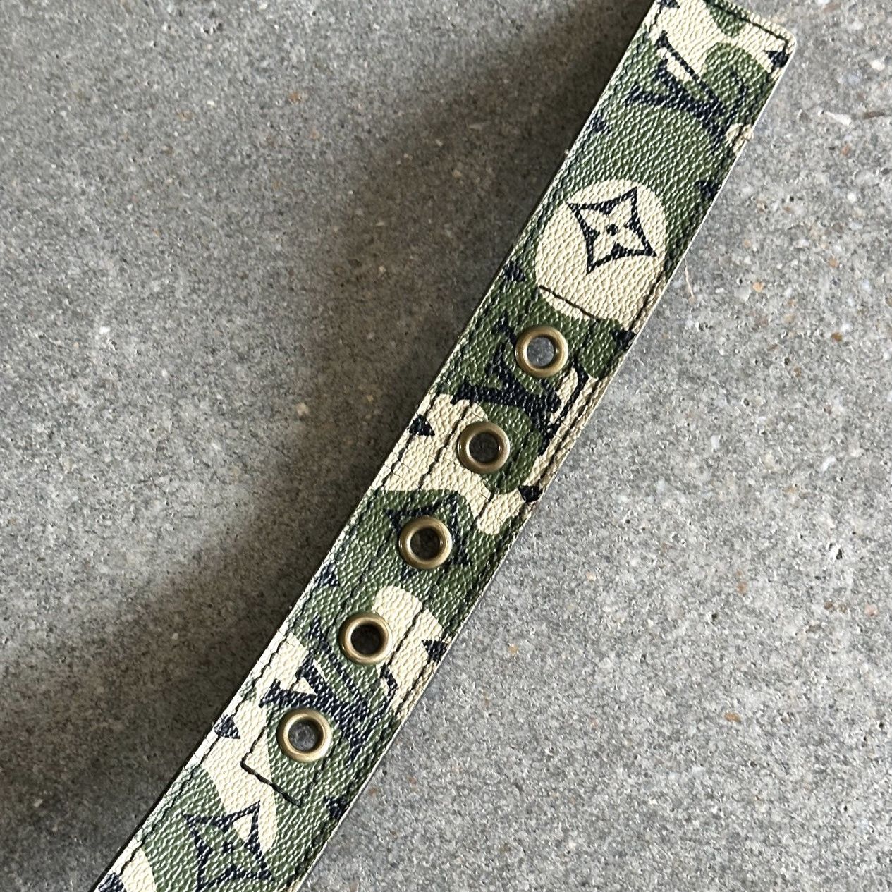 Louis Vuitton × Takashi Murakami LV 2008 Monogramouflage Ceinture Murakami Camo Belt Size 32 - 7 Thumbnail